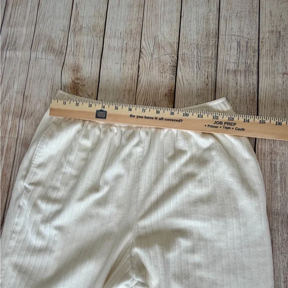 Vineyard Vines Girls Ribbed Fleece Pants Size. L (14) Ivory/Cream - Picture 8 of 9